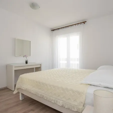 Andreja Apartment Pag Town