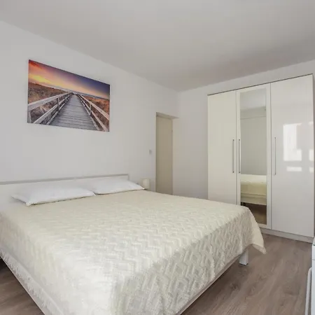 Andreja Appartement *