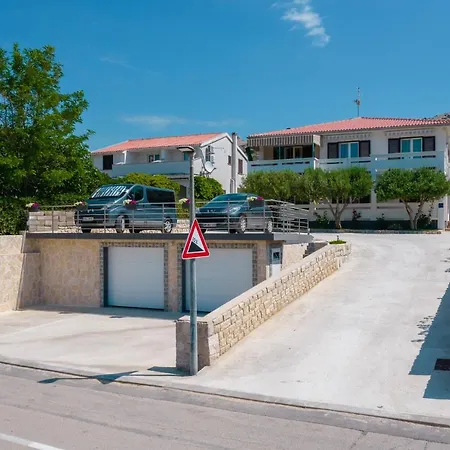 Appartement Andreja Pag Town